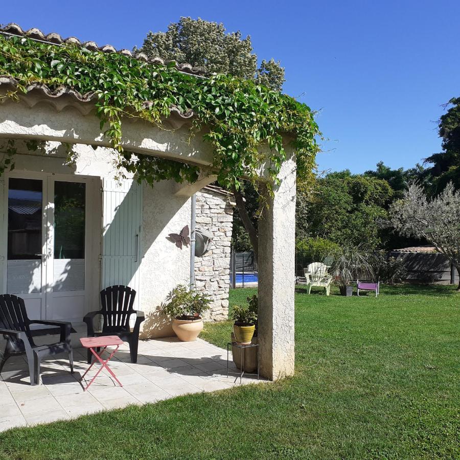 Chambres D'Hotes & Jacuzzi - A L'Ombre Des Amandiers Saint-Martin-dʼArdèche Exterior foto