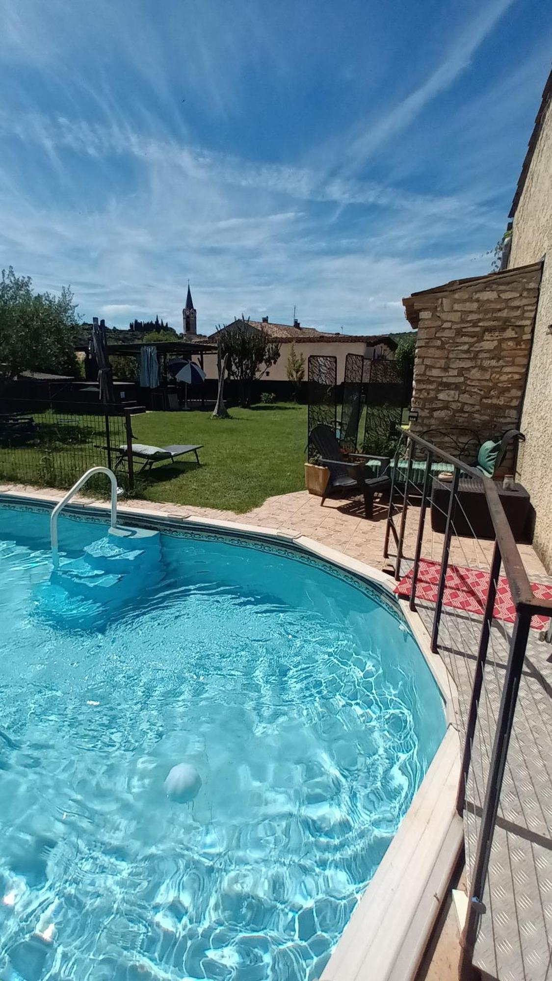 Chambres D'Hotes & Jacuzzi - A L'Ombre Des Amandiers Saint-Martin-dʼArdèche Exterior foto